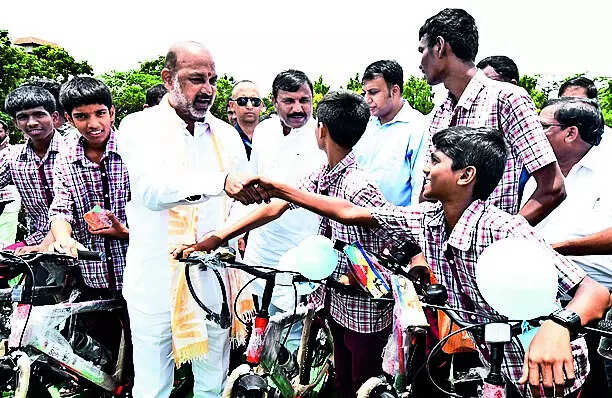 Bandi Sanjay's bicycle distribution drive sparks tension in Telangana BJP