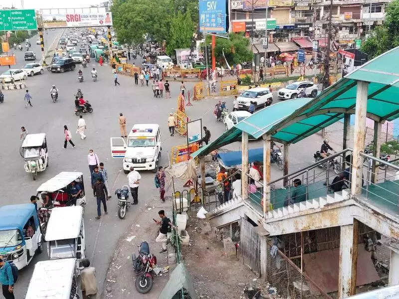 MLA seeks review of traffic diversions near engg college