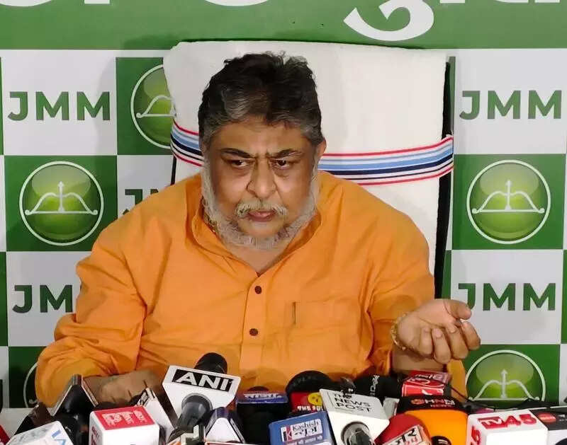 Explain V-P’s premature resignation: Gathbandhan
