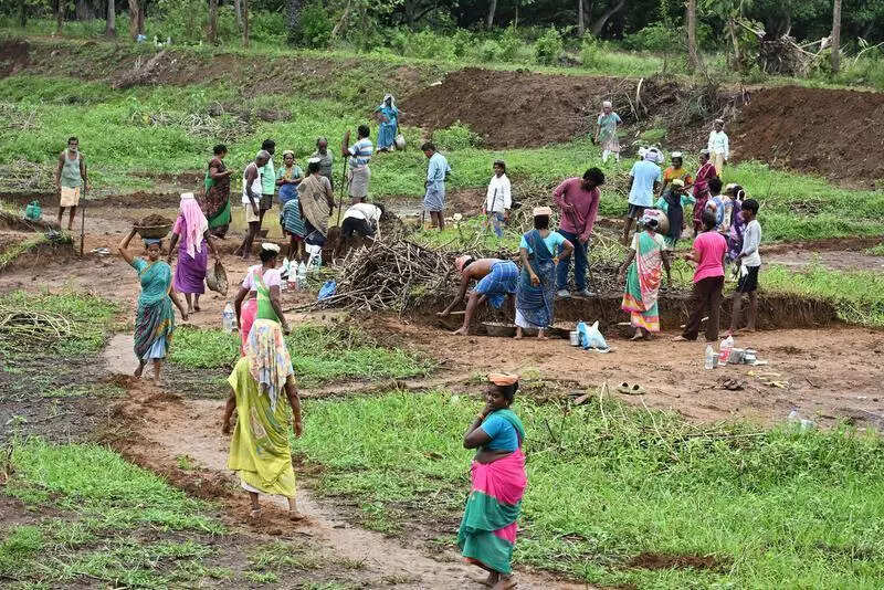 Centre owes state 464cr under rural employment scheme