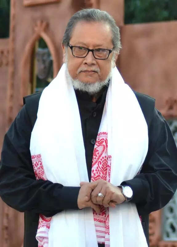 Grief & tributes pour in over theatre maestro Thiyam’s death