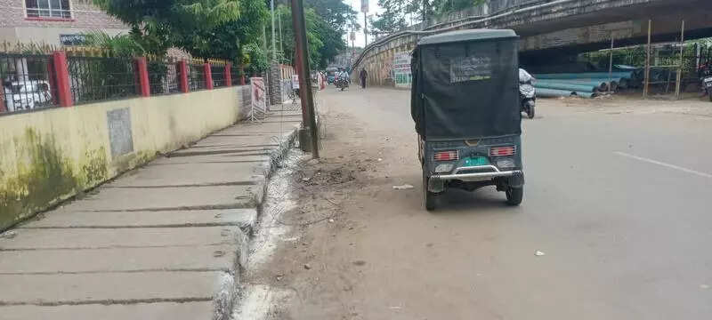 Civic body clears footpaths, roads across Silchar to ease congestion