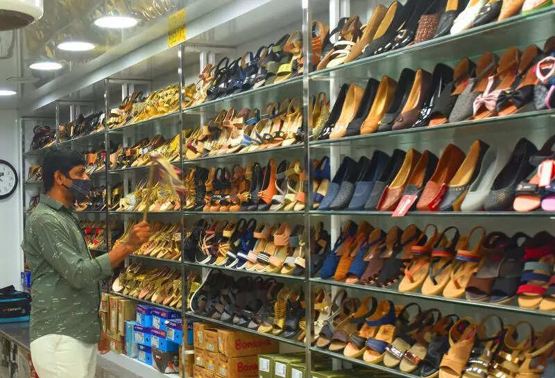 Shoemakers must get ISI mark by Oct: BIS