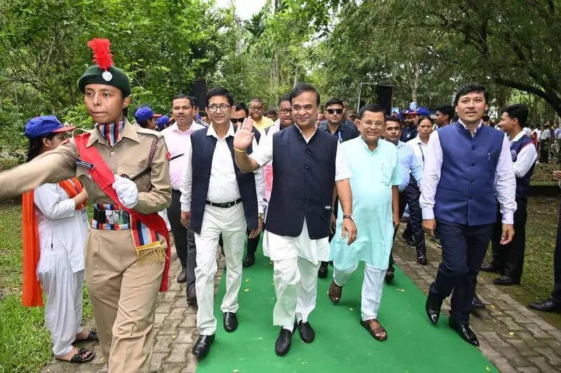 Sarma launches infra projects worth Rs 504 crore at DU, AMCH