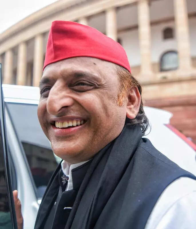 SP will set up ‘pathshalas’ in villageswhere govt has shut schools: Akhilesh