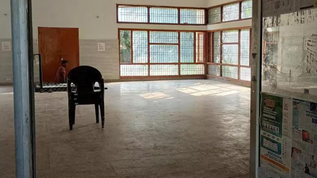 Migrant verification drive: 10 ‘illegals’ remain; rest freed from detention centres in Gurgaon