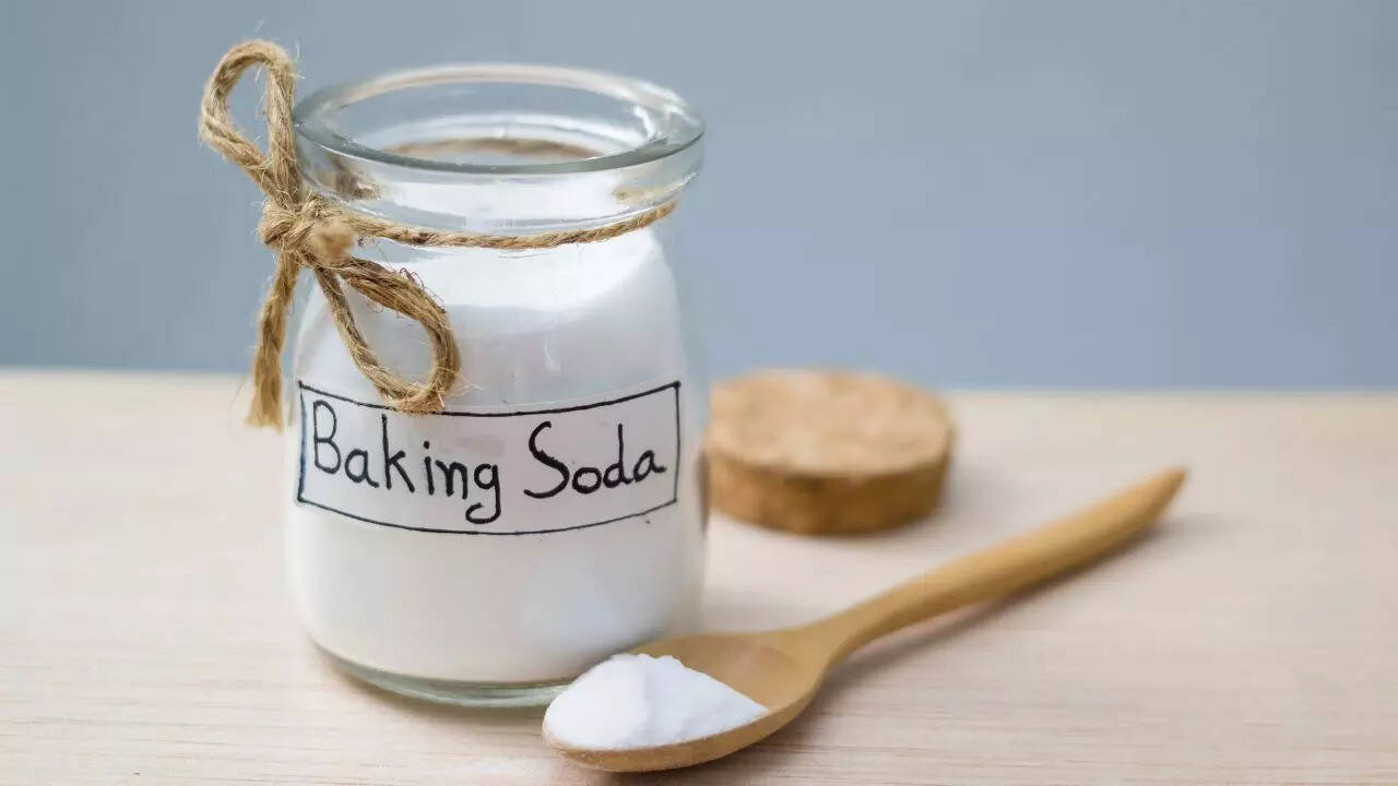 Baking soda paste