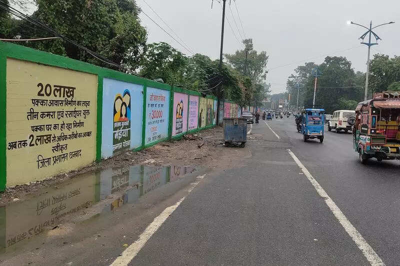 Dhanbad gears up to welcome President, route to final venue decked up