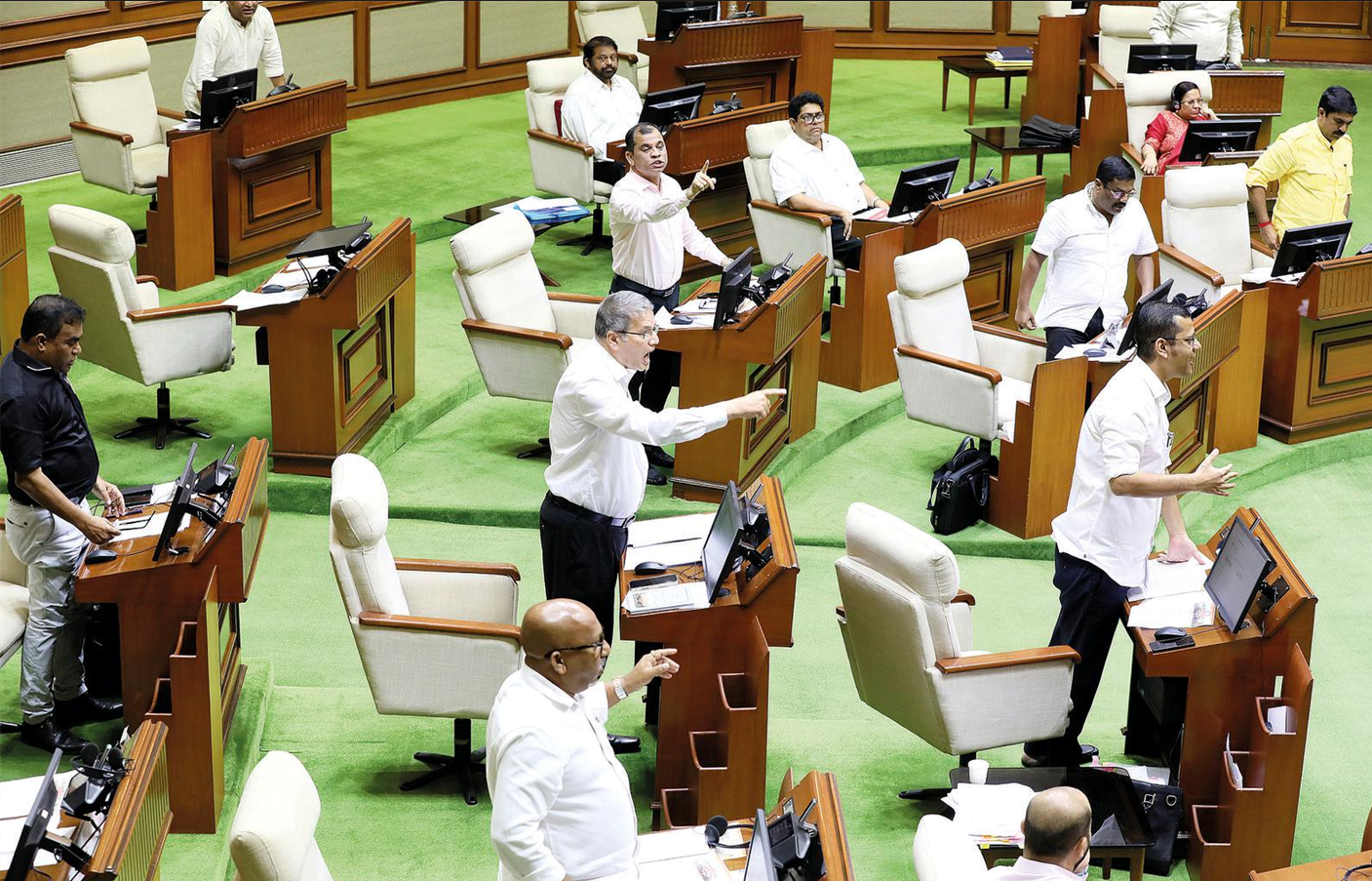 Publishing traffic violators’ names on portal invades privacy: Ferreira