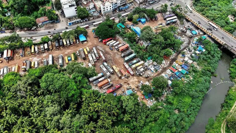 HYDRAA clears encroachments along Musi riverbed