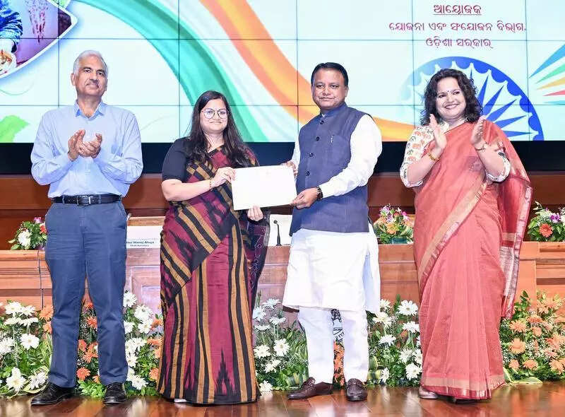 CM launches campaign to promote locally-produced goods