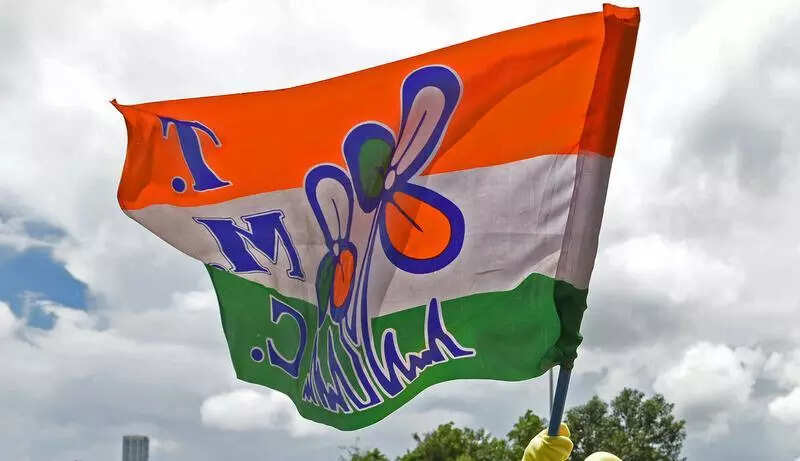 TMC MP delegation meets migrants in Gurgaon