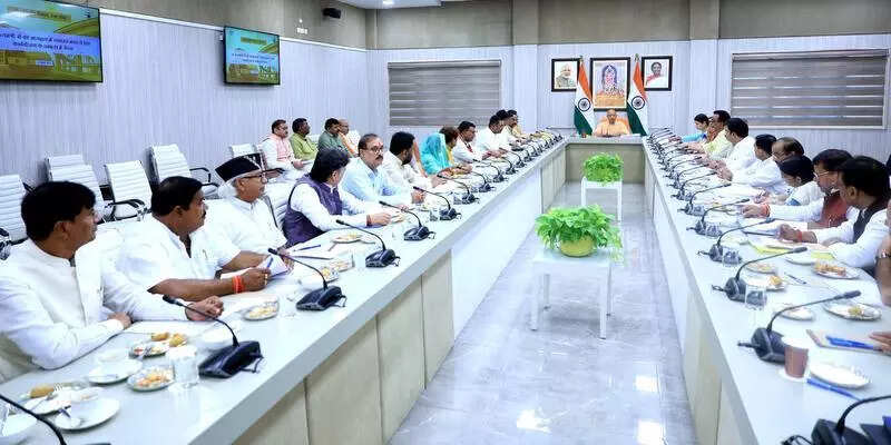 Yogi reviews devpt projects, seeks inputs from public representatives