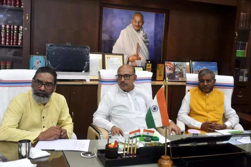 Hopeful of constructive monsoon session: Hemant