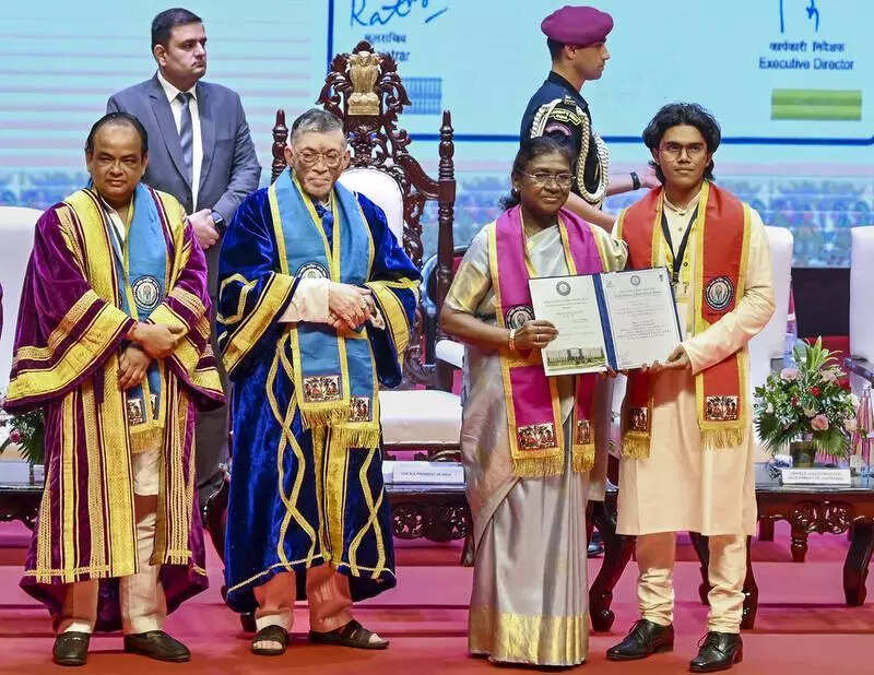 Be clinical in diagnosis, surgery, but not in behaviour, Prez tells doctors