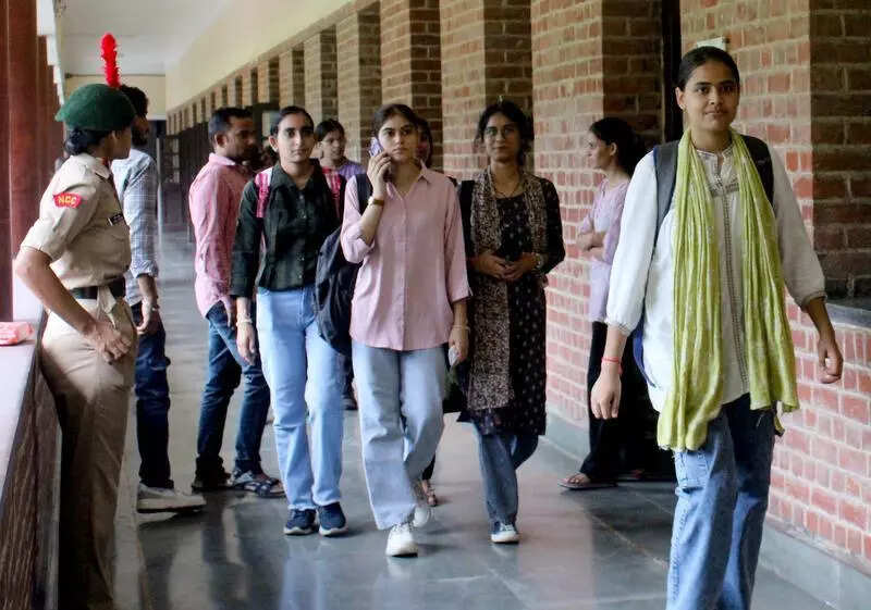 Late Admissions, Curbs Take Edge Off Day 1