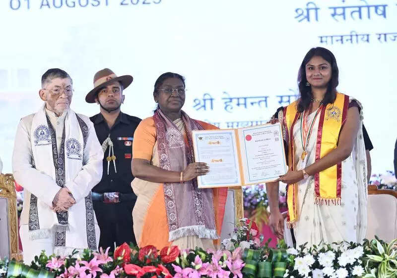 Use education for public good, Prez Murmu tells IIT-ISM grads