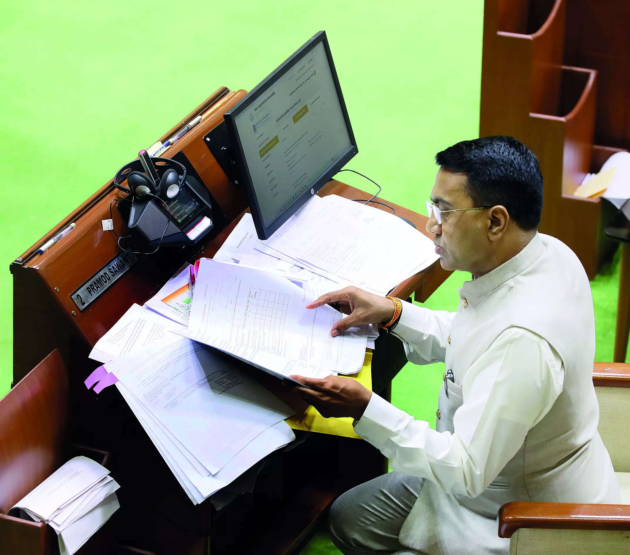 Govt considering subsidy for agri labour: CM