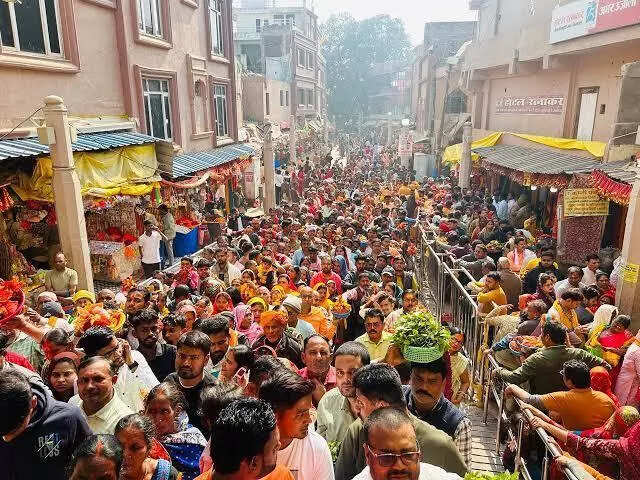 ‘Footfall at Mirzapur’s Maa Vindhyasini Temple may cross 1cr mark in 2025’