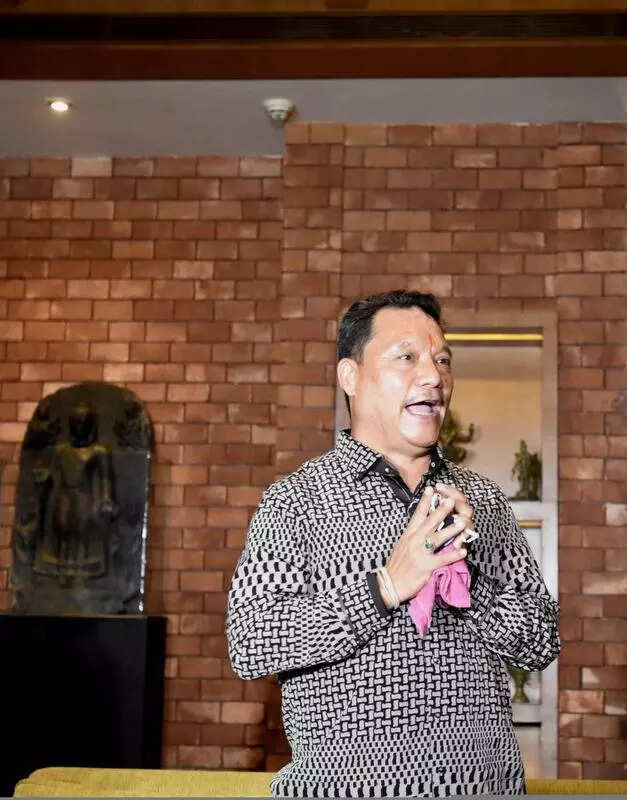 Bimal Gurung meets Suvendu in Kol