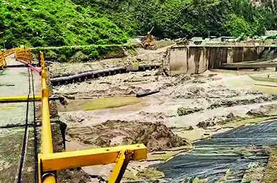Dam collapses in HP’s Kullu, triggers panic in lower areas