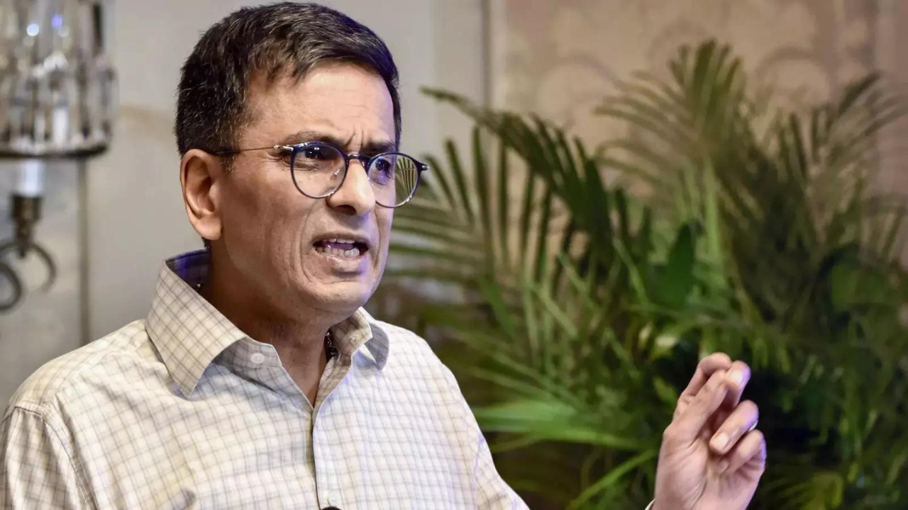Ex-CJI Chandrachud vacates bungalow