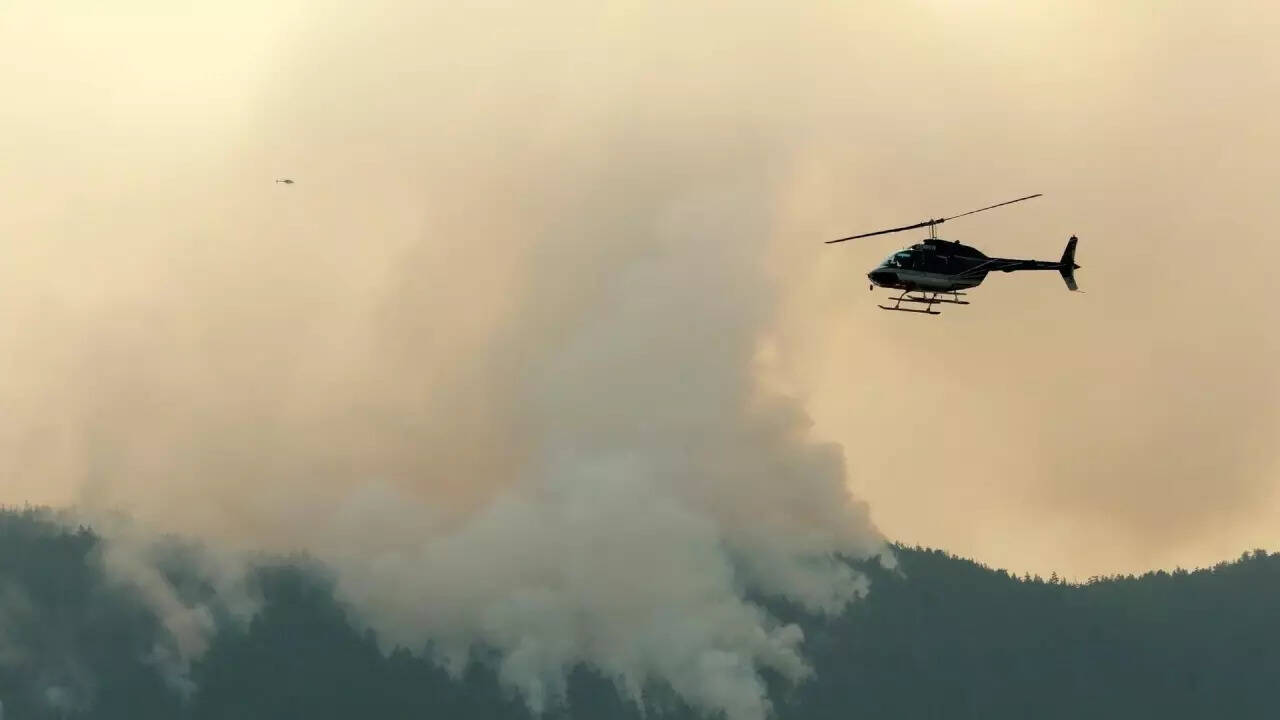 Canada wildfire: Thick smoke chokes Midwest, Northeast US; air alerts widen