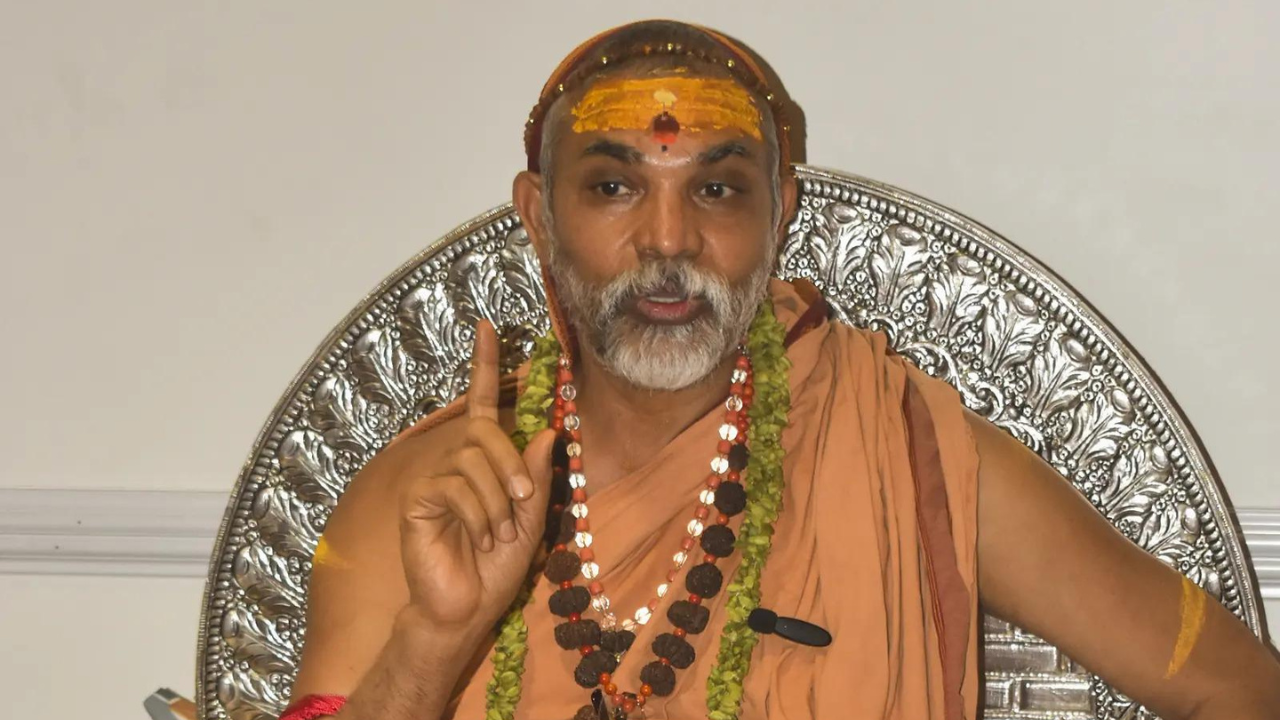 ‘Would you worship Bhagwa terrorist?’: Shankaracharya Avimukteshwaranand says ‘don’t link terrorism with colour’; questions failure to find Malegaon blast culprits
