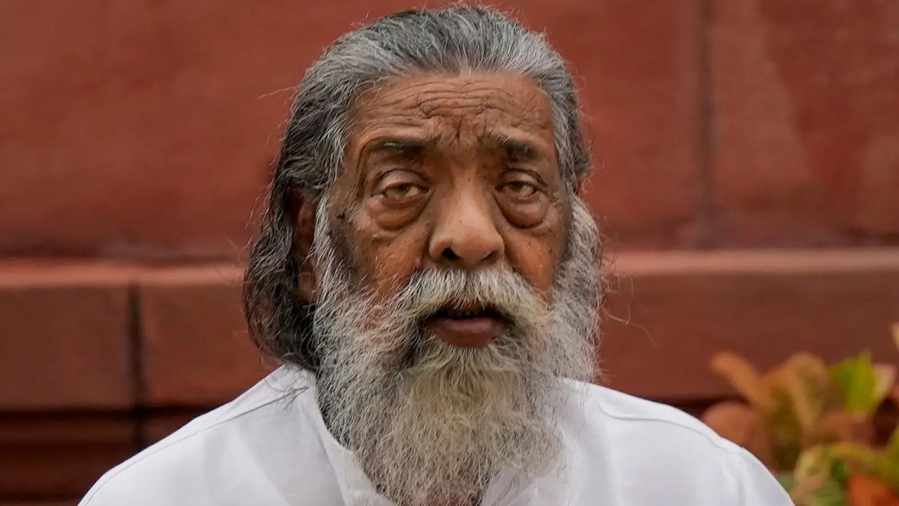 Shibu Soren passes away: Former Jharkhand CM dies at 81; son Hemant confirms, says he ‘feels empty’