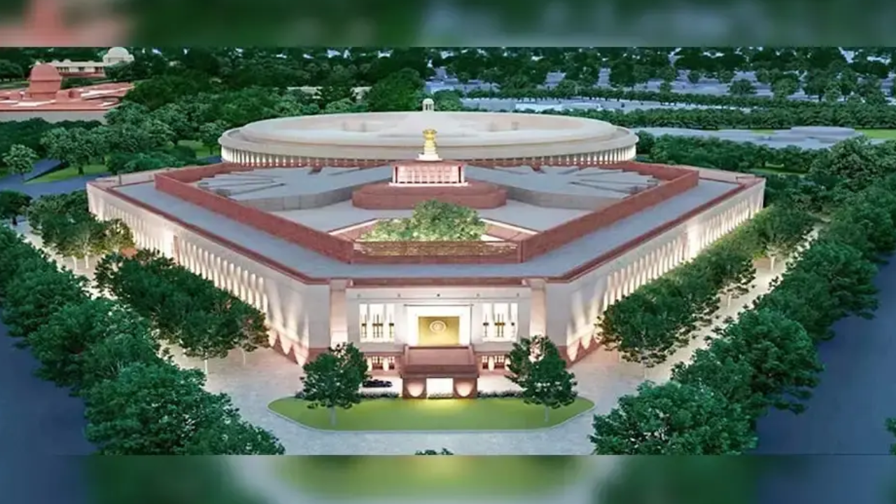 ‘If a statue can enter, why not a living cow?’: Shankaracharya criticises Parliament inauguration; seeks slaughter ban