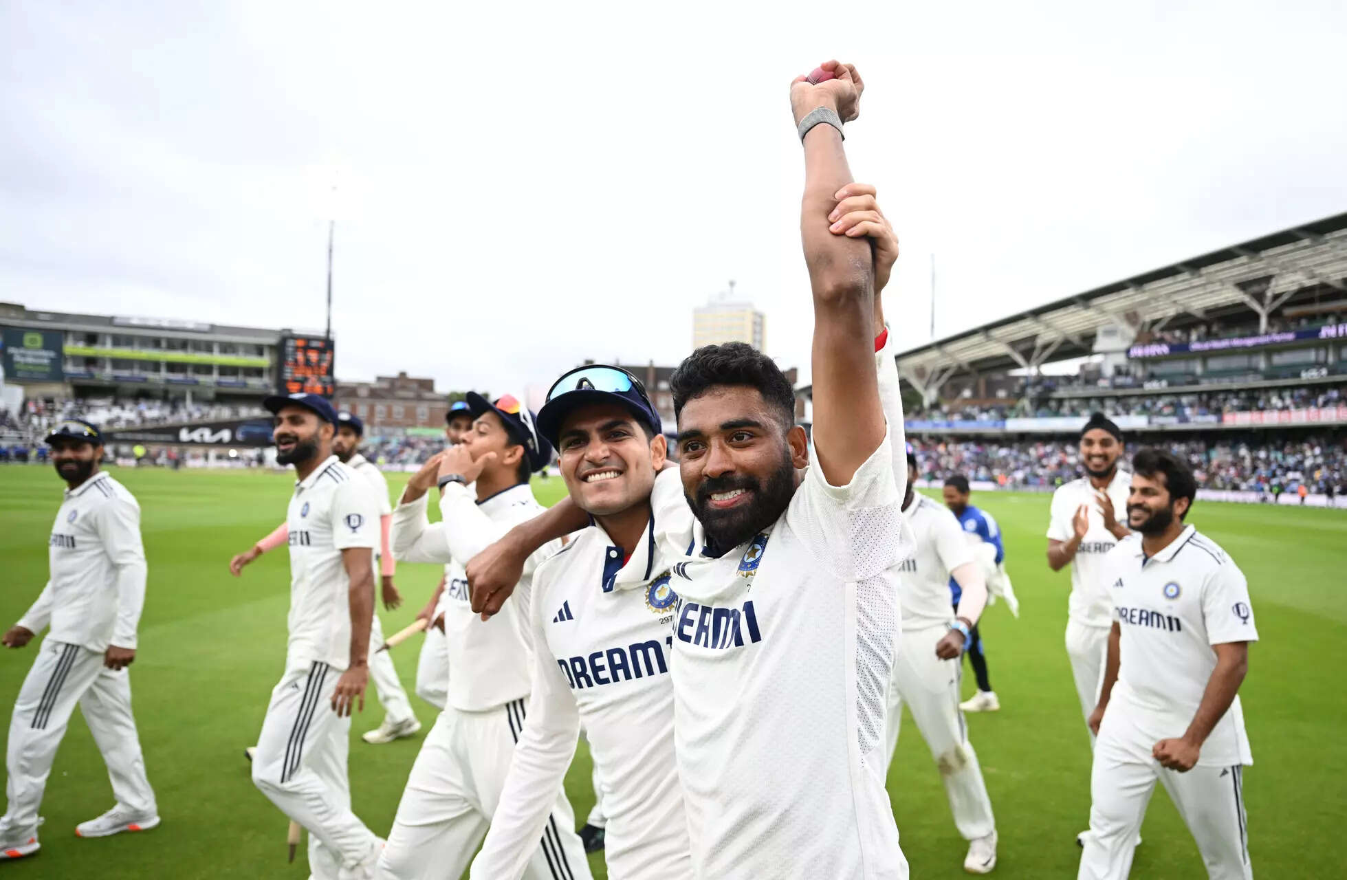 ‘Sab sikhaana padta hai bowling ko chhod ke’: Arshdeep Singh trolls Mohammed Siraj