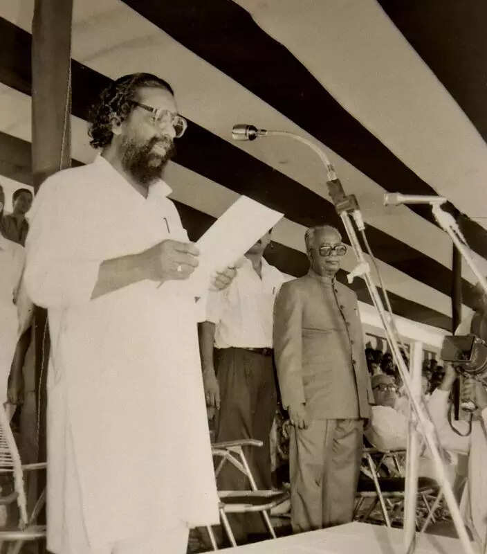 Of controversies and incomplete tenures