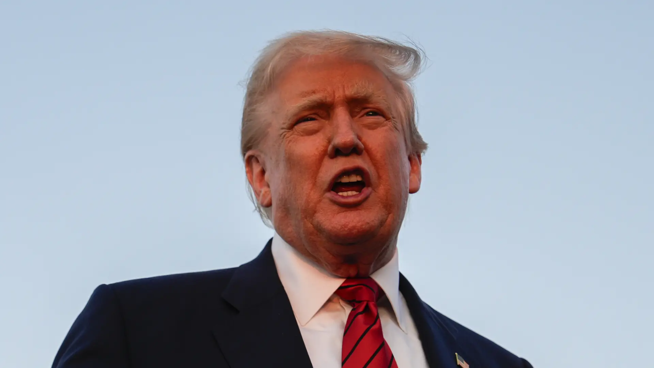 ‘Another way to spend my money: Trump jokes about installing ‘nuclear missiles’ on White House roof; makes launch gesture towards sky