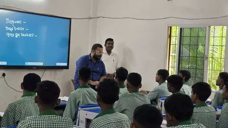 Sundargarh collector turns teacher to assess quality of education