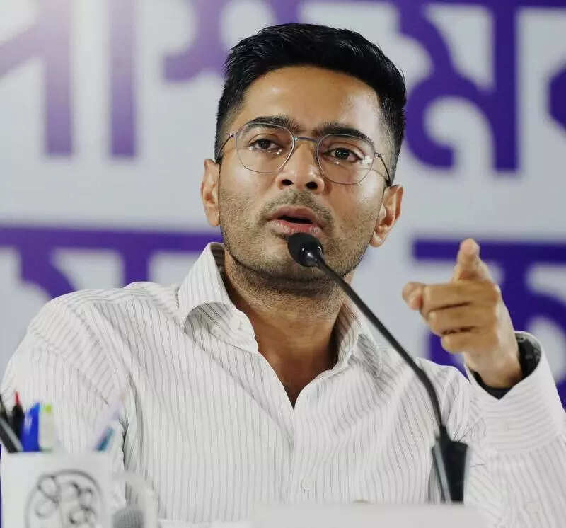 Abhishek urges unity within party, attacks BJP during TMC meet