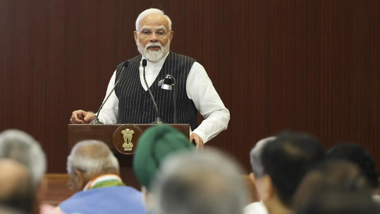 SC taught lesson to those who engage in puerile talk: PM Modi