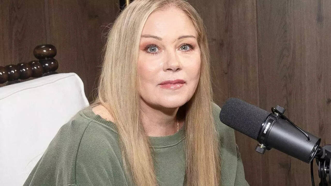 Christina Applegate (1)