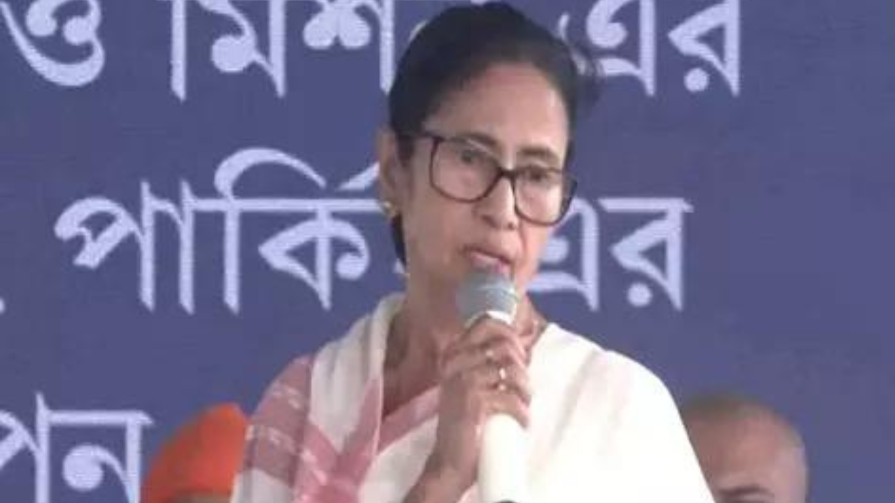 ‘Insult of Bengali language’: CM Mamata leads rally in Jhargram; attacks Centre over NRC, voter list revision