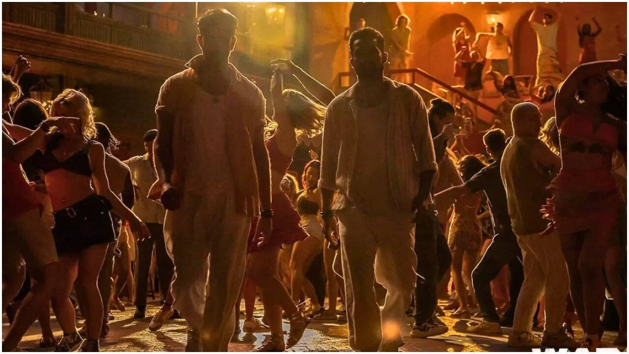 Hrithik and NTR's Janaabe Aali look teases dance face-off