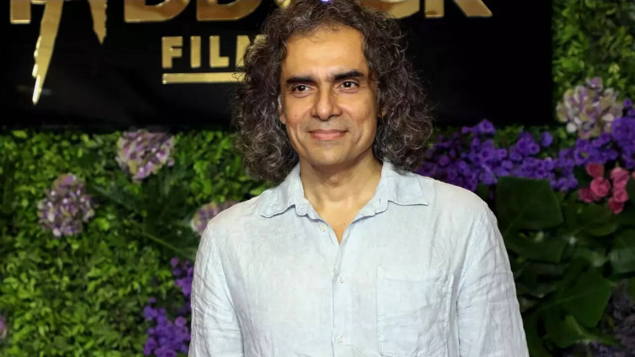 Imtiaz Ali defends Shah Rukh Khan's National Award win