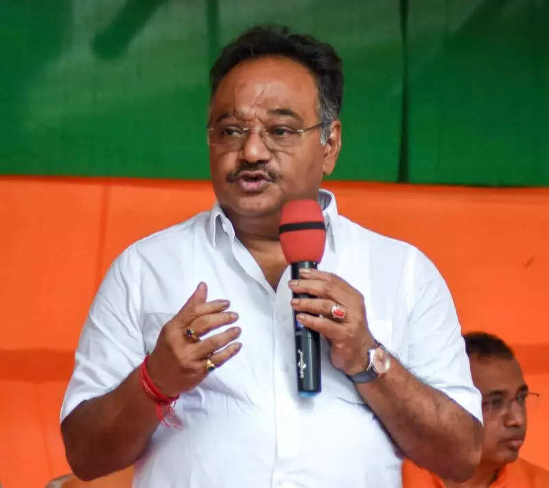 Samik: TMC hurting workers by pushing them out of Bengal