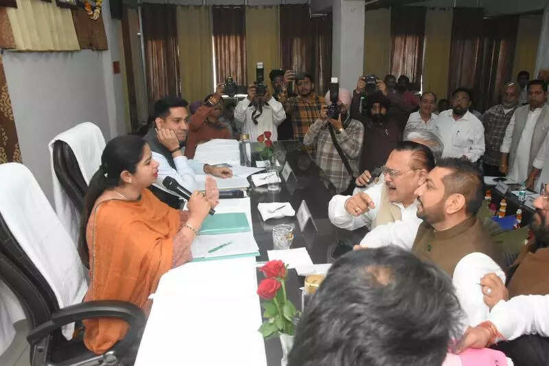 Dachalwal to the rescue: BJP councillors end protest after 6 stormy days