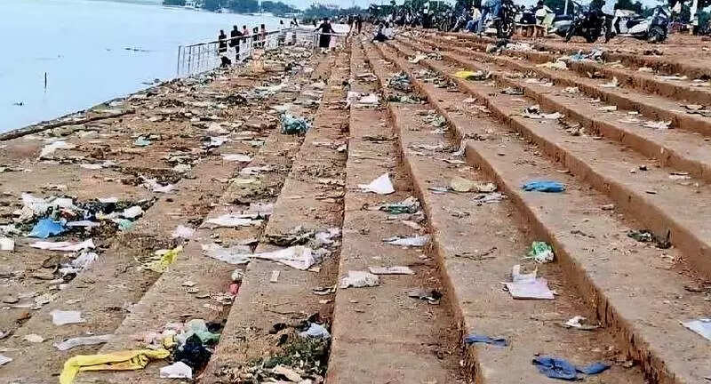 Gadagadi Ghat turns dumping ground, violates NGT norms