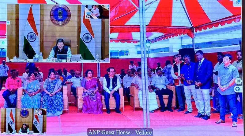 CM opens guest house at Vellore