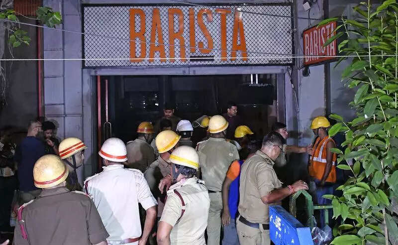 Evening fire at Park St cafe sparks panic