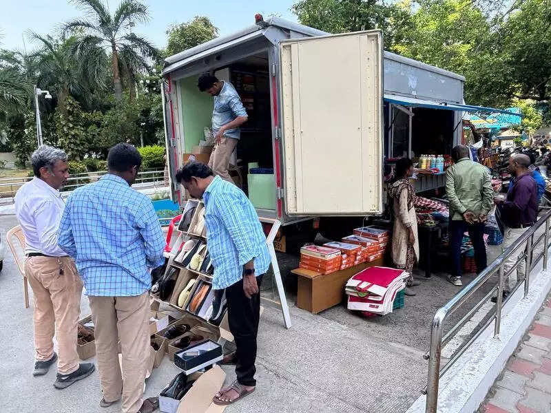 Prison pop-up a hit with secretariat