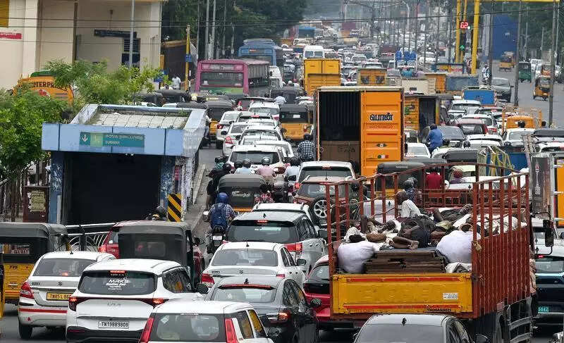 City spends Saturday stuck on roads