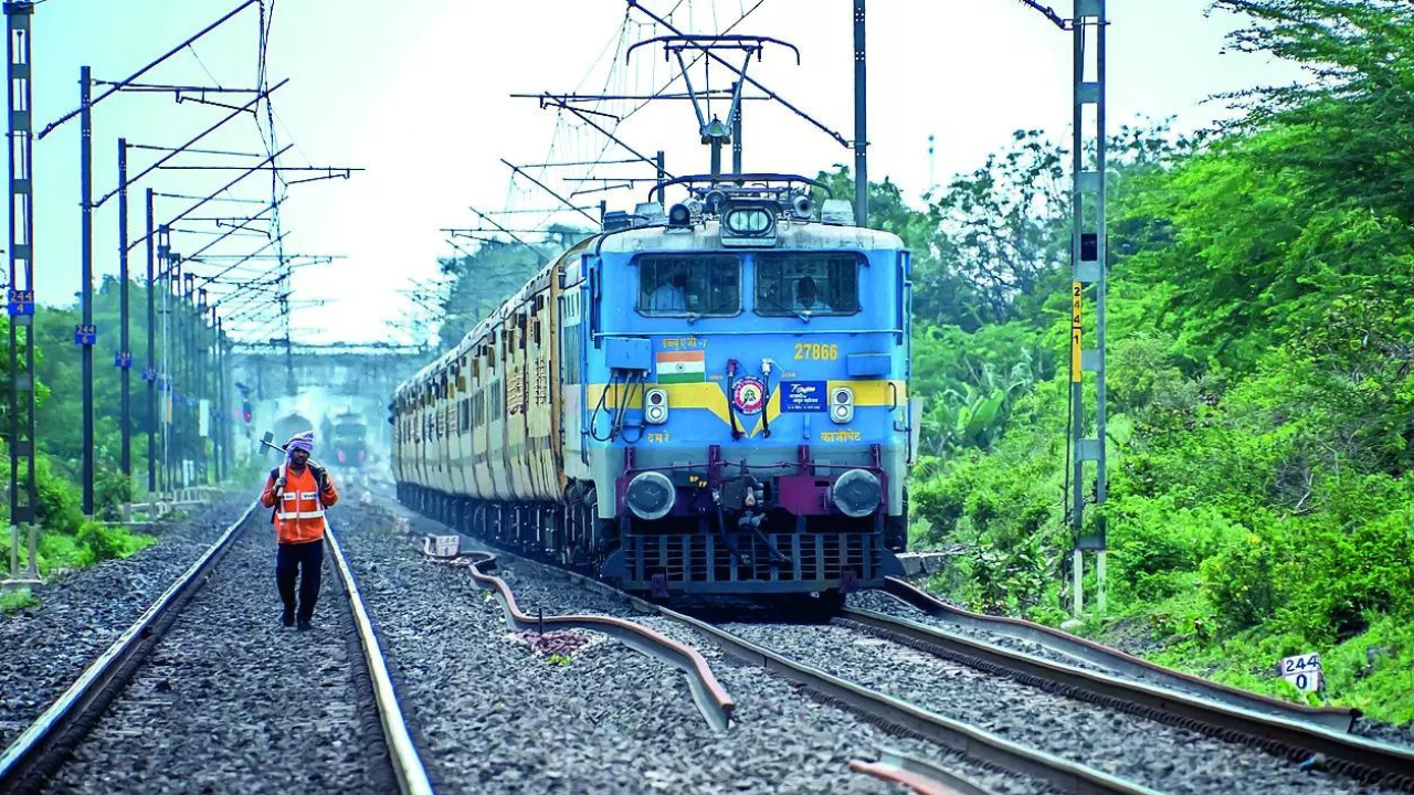Festival discount: Railways to start round trip offer