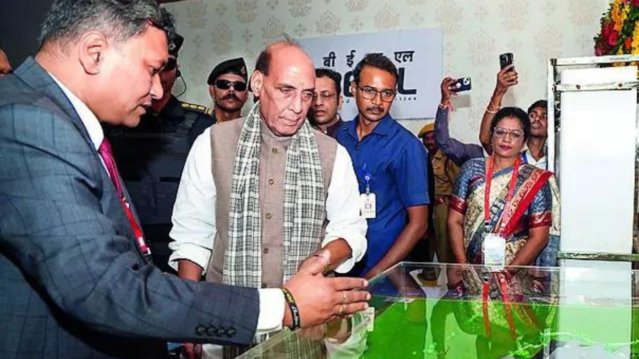 ‘Sabke boss’ mindset behind tariffs on India, says Rajnath