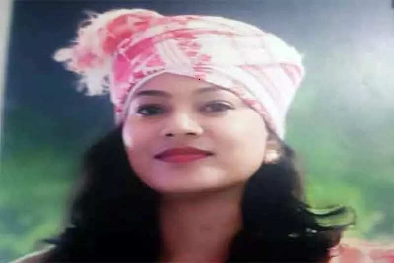 Woman found dead at home, hubby arrested